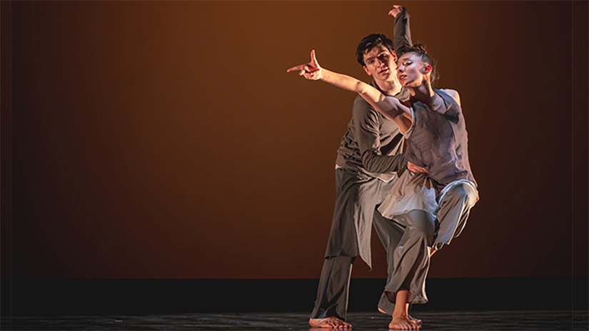 Simon Lathrop and Jade Lelievre will perform with Santa Monica College’s Synapse Contemporary Dance Theater in a showcase of new works by award-winning faculty artists, professional guest artists, and student choreographers on Saturday, Nov. 22, and Sunday, Nov. 23, at 7:30 p.m. in The Eli & Edythe Broad Stage at the SMC Performing Arts Center, located at 1310 11th Street (at Santa Monica Boulevard), Santa Monica. Photo by Jonathan Ng.